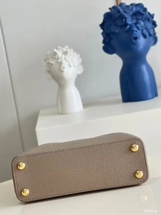 LOUIS VUITTON CAPUCINES BB 0525